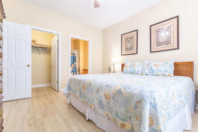 FULLY FURNISHED - Discover this inviting 2 bedroom, 2 bathroom - photo 7