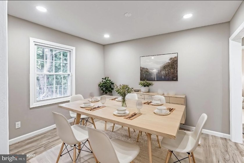 Looking for more home for your money? This beautifully renovated - photo 10
