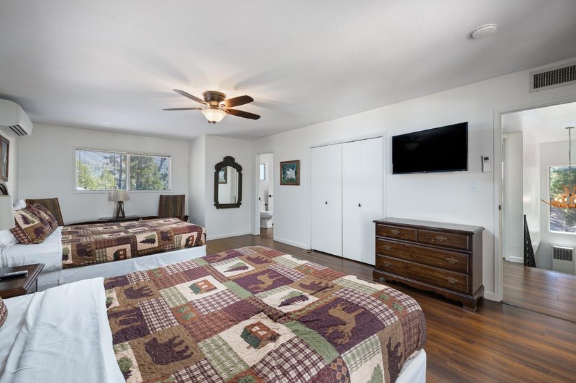 Opportunity awaits! This classic Bass Lake cabin offers the - photo 41