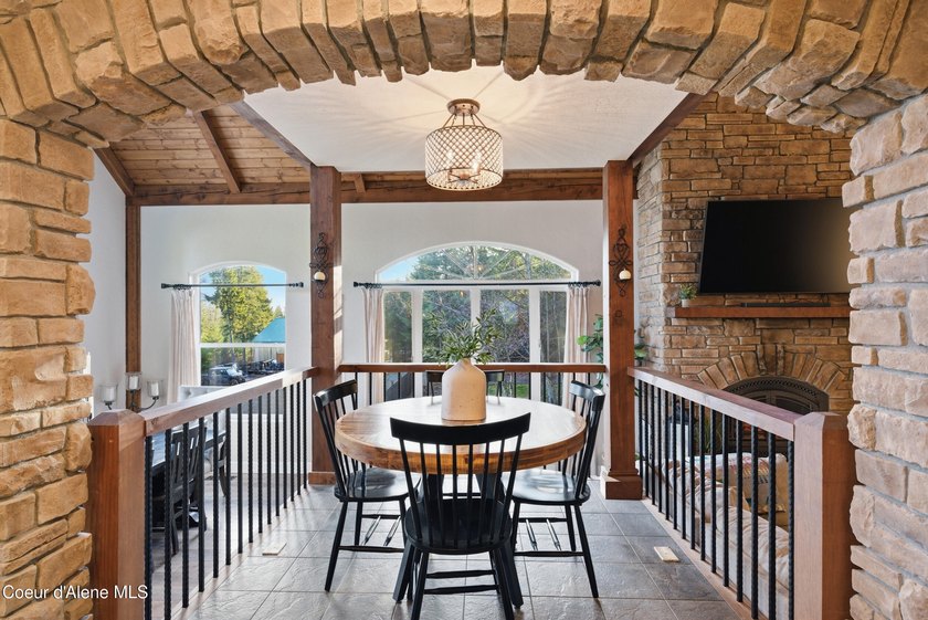 Welcome to your mountain escape in scenic Sagle, Idaho! This - photo 20
