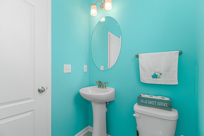 Welcome to this beautiful 3-bedroom, 2.5-bath home Fully - photo 7