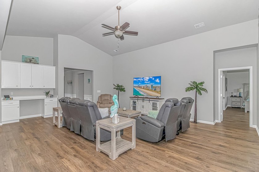 Welcome to this beautiful 3-bedroom, 2.5-bath home Fully - photo 9
