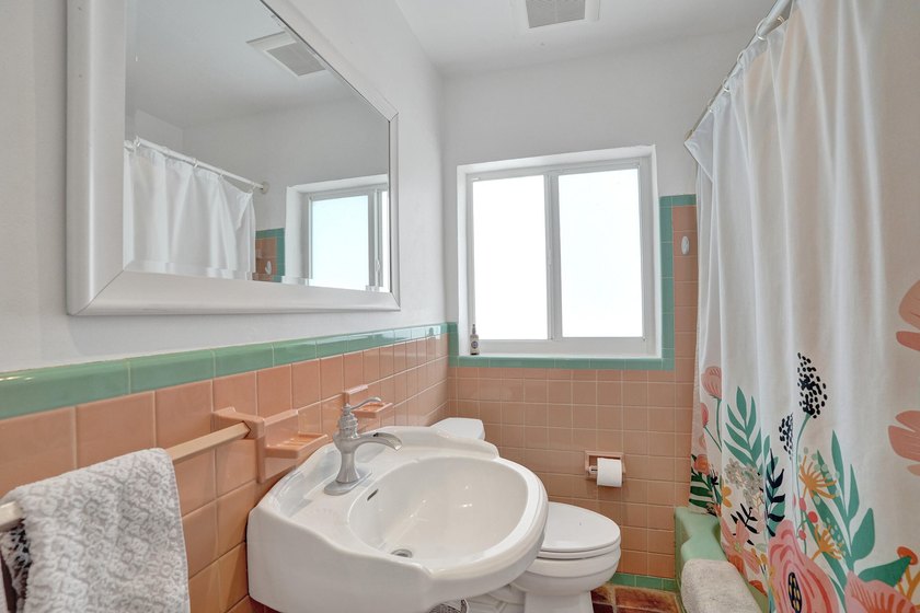 Sought after Lloyd Estates pool &amp; waterfront home across from - photo 12