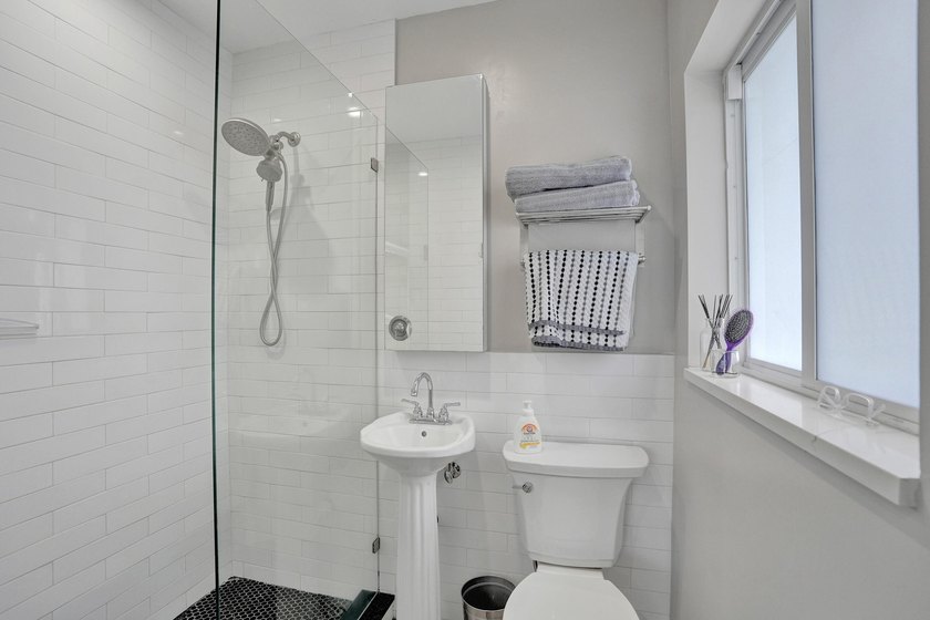Sought after Lloyd Estates pool &amp; waterfront home across from - photo 15