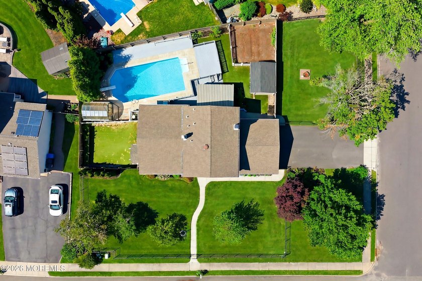 Welcome to this beautifully maintained and thoughtfully enhanced - photo 4