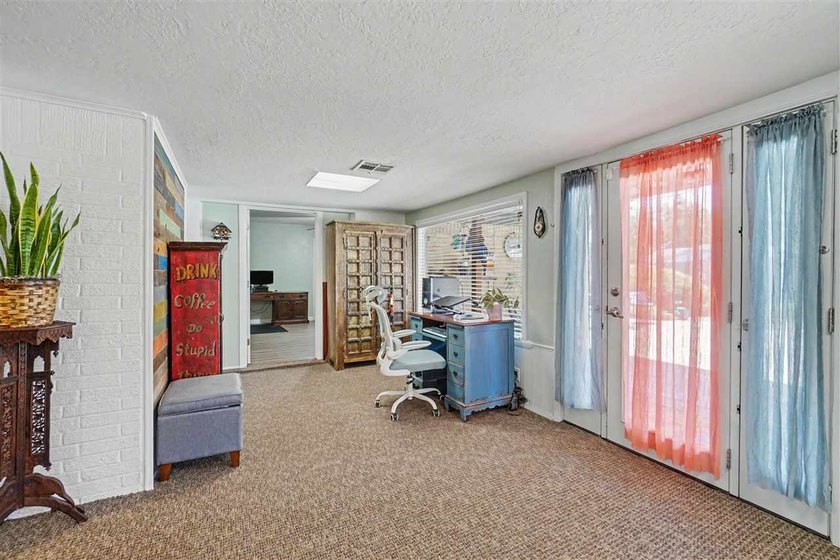 Absolutely beautiful, totally updated home in a prime location! - photo 22