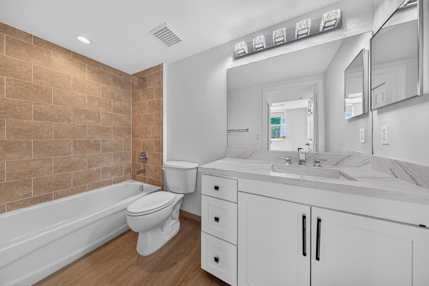 Live in the heart of Brickell and enjoy the ultimate Miami - photo 32