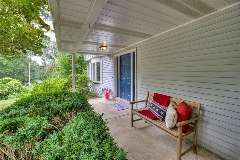 Stunning 3 bed, 2.5 bath Custom Built Colonial nestled in the - photo 9
