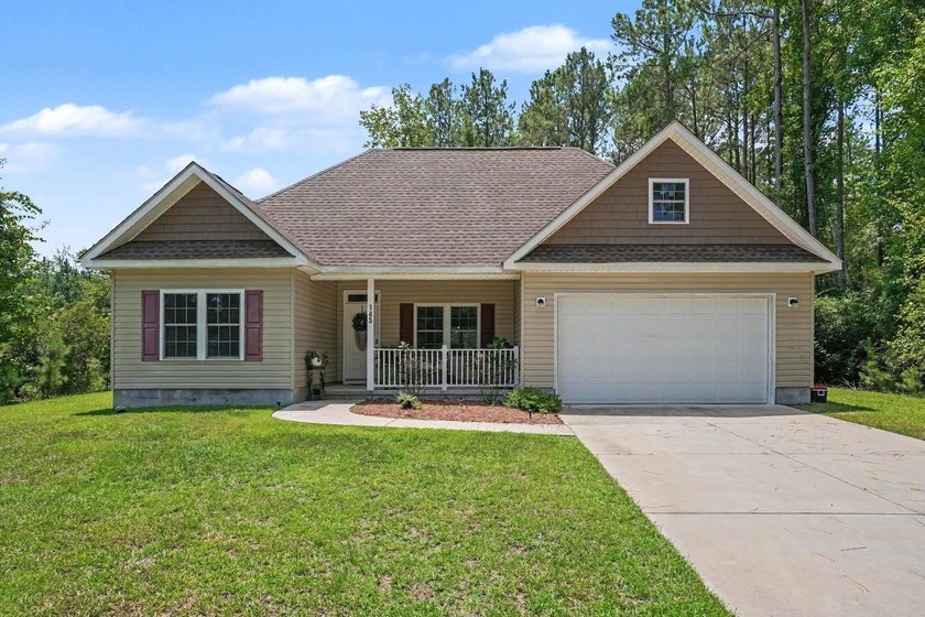 Welcome to this beautifully maintained one story, 3 bedroom, 2 - photo 2