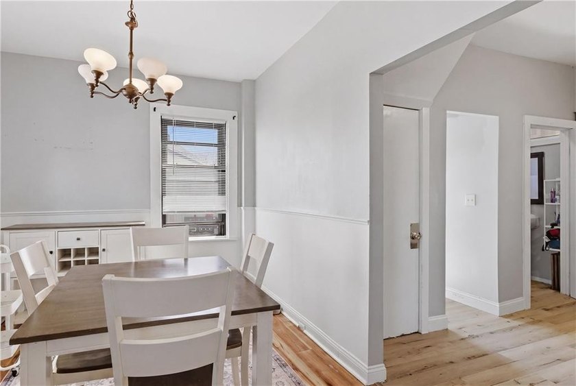 Welcome home to this charming Colonial in the heart of - photo 7