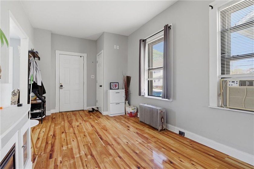 Welcome home to this charming Colonial in the heart of - photo 9