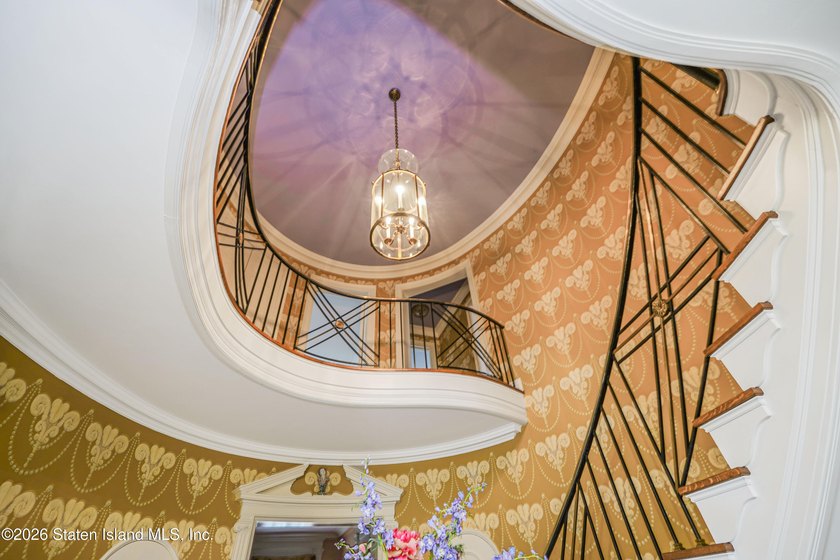 Nestled in prestigious Grymes Hill, this timeless residence is - photo 16