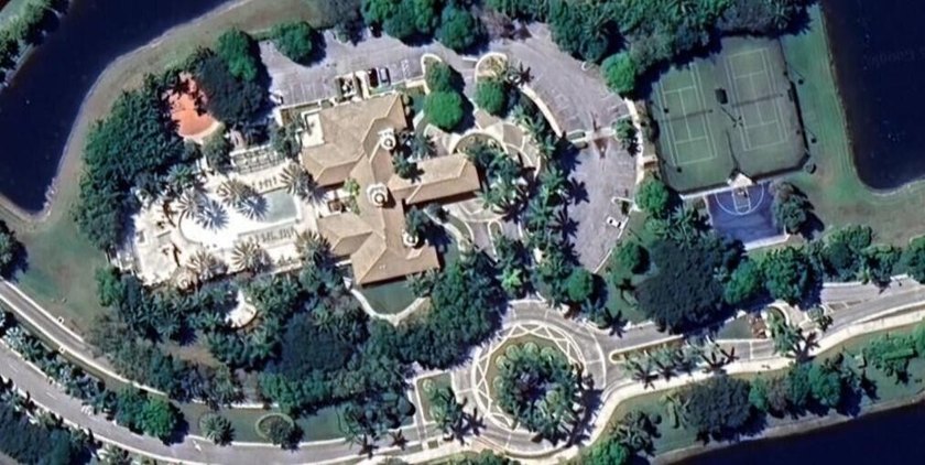 Welcome to one of the most impressive lakefront properties in - photo 18