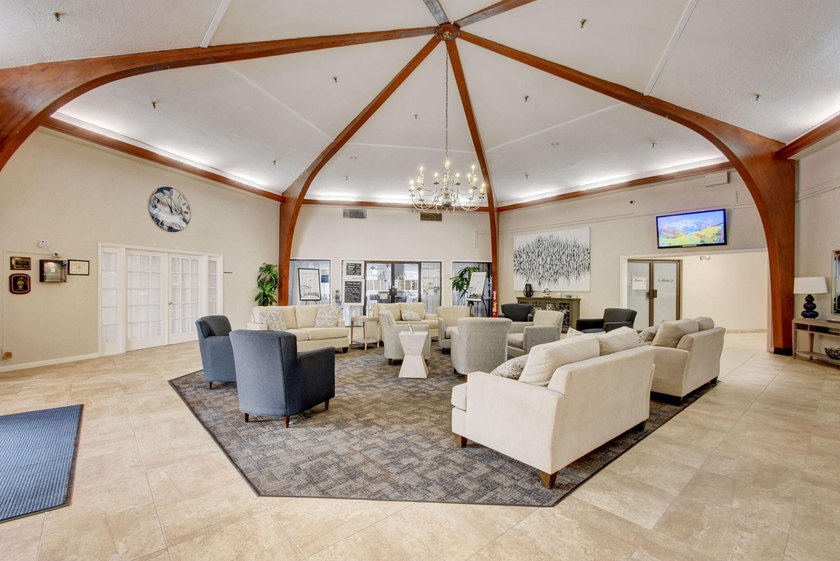 Beautifully remodeled, turnkey 2nd-floor condo in the highly - photo 50