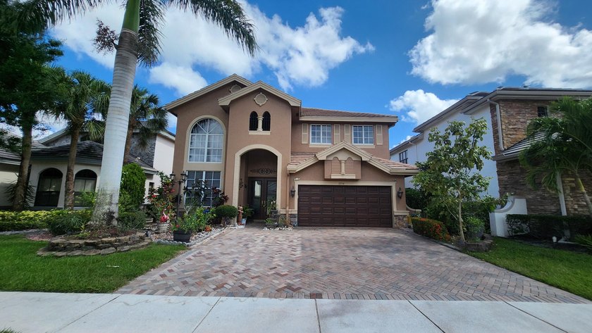 Welcome to one of the most impressive lakefront properties in - photo 59