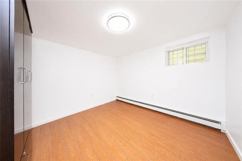 Introducing this beautiful semi-detached one-family brick home - photo 15