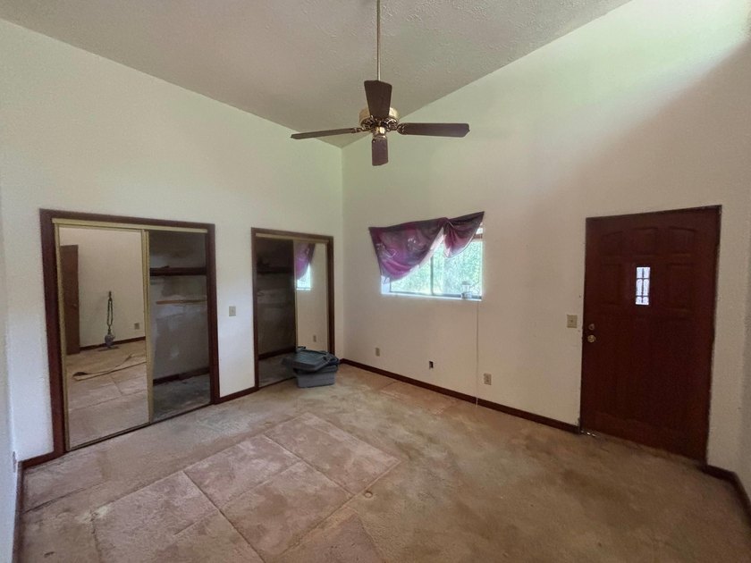 Set in the established Hagley area of Pawleys Island, this - photo 5