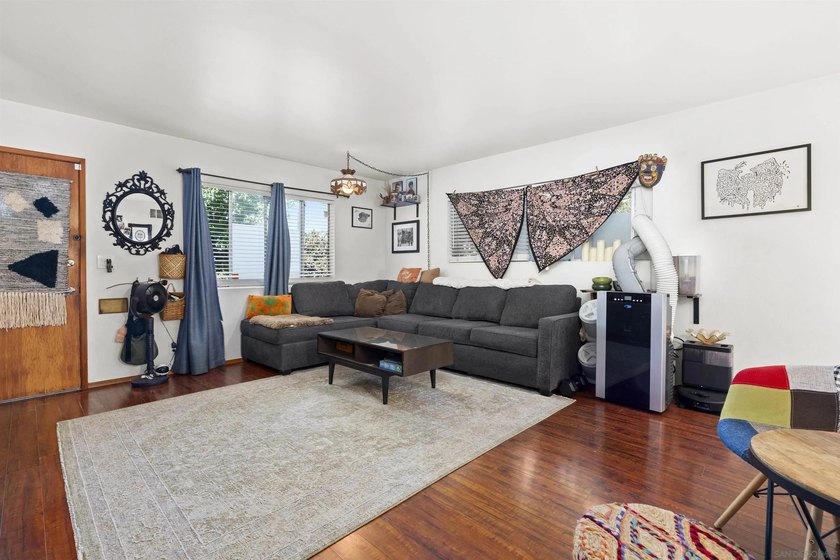 This is a duplex. Located just 2 blocks from Azalea Park (north) - photo 7