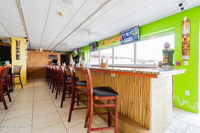 Beautiful oceanfront condotel located on the second floor with a - photo 23