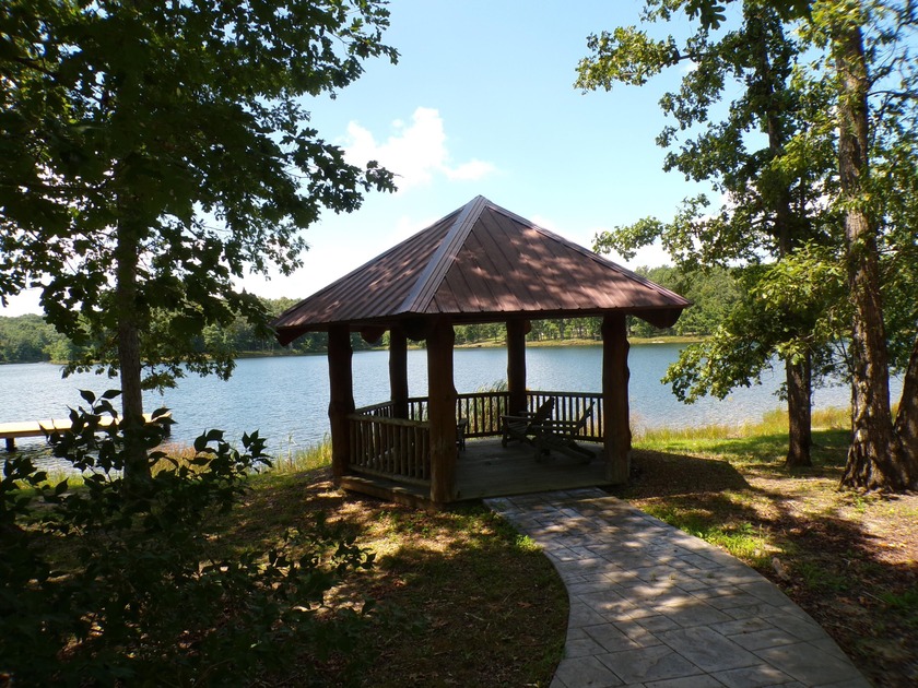 A 5-minute walk (2,00 ft. roughly away) to the covered pavilion - photo 47