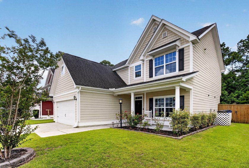 Welcome to 8650 Sentry Circle, a move-in ready home in the - photo 7