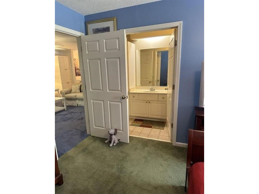 First floor unit! Come see this unit which is perfect to remodel - photo 9