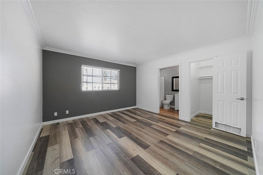 Beautifully updated 2-bedroom, 2-bathroom condo offering a - photo 11