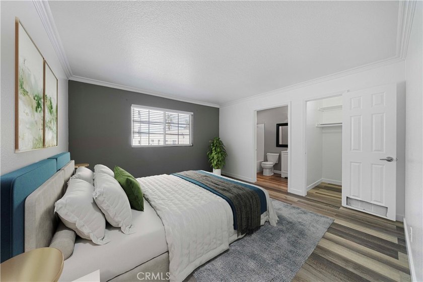 Beautifully updated 2-bedroom, 2-bathroom condo offering a - photo 12