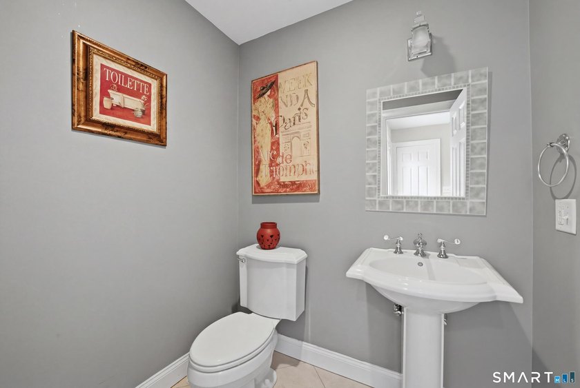 Thoughtfully designed for both comfortable everyday living and - photo 14