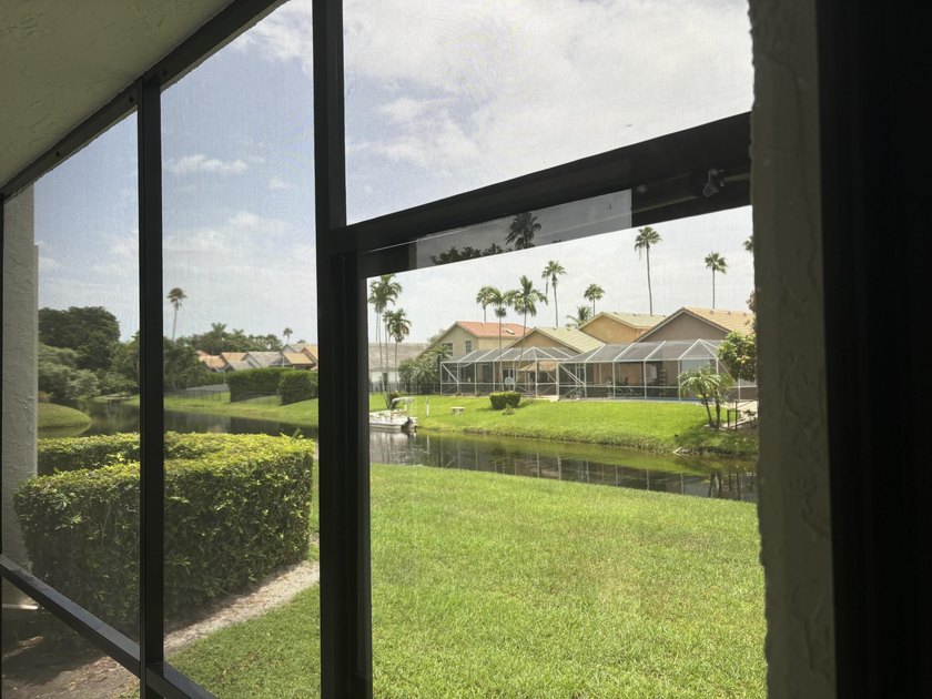 ONE LEVEL 1st floor condo is ready to move-in. Totally remodeled - photo 19