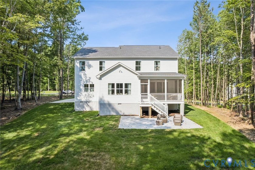 NEW CONSTRUCTION In the heart of New Kent, in the premier - photo 3