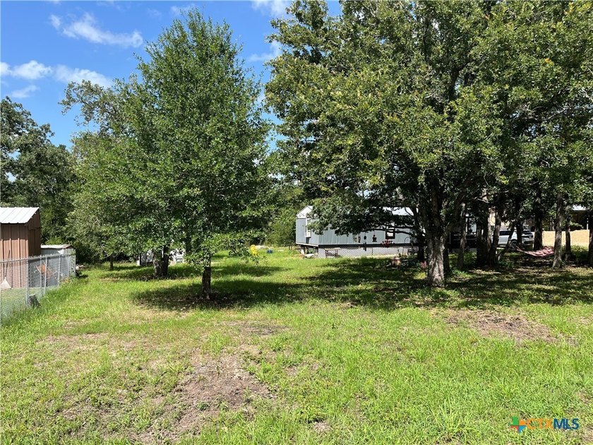 Welcome to 108 Live Oak Path in Somerville, TX! This charming - photo 8
