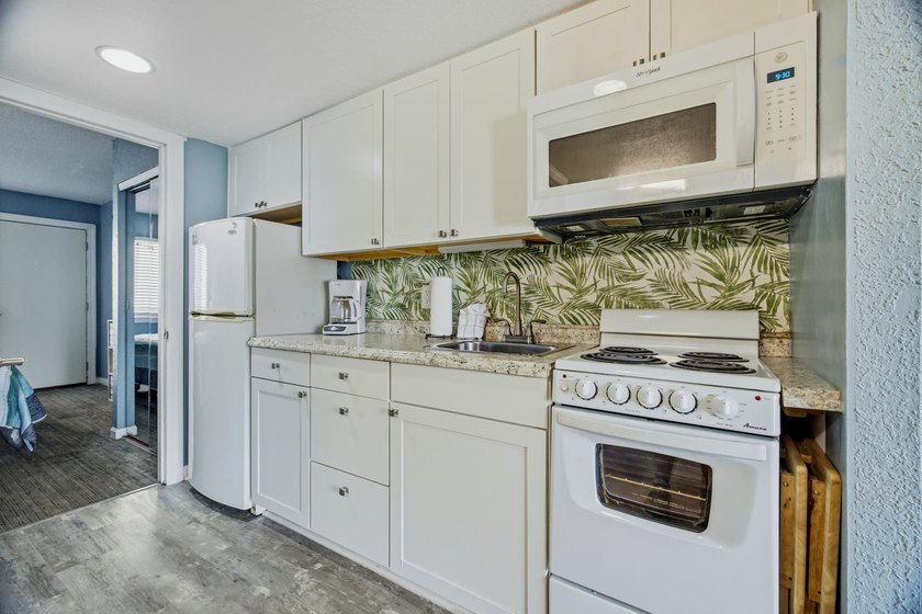 JUST LISTED! You just discovered one of the coziest Ocean View - photo 7