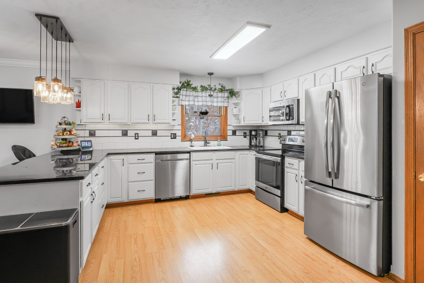 Beautifully updated 3BR/2BA ranch on just under an acre SOLD - photo 6