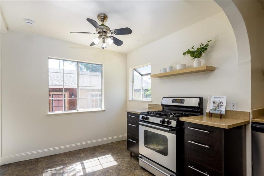 Rare Willow Glen opportunity with massive upside. Whether you - photo 12