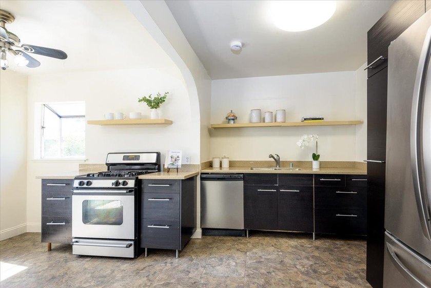 Rare Willow Glen opportunity with massive upside. Whether you - photo 13
