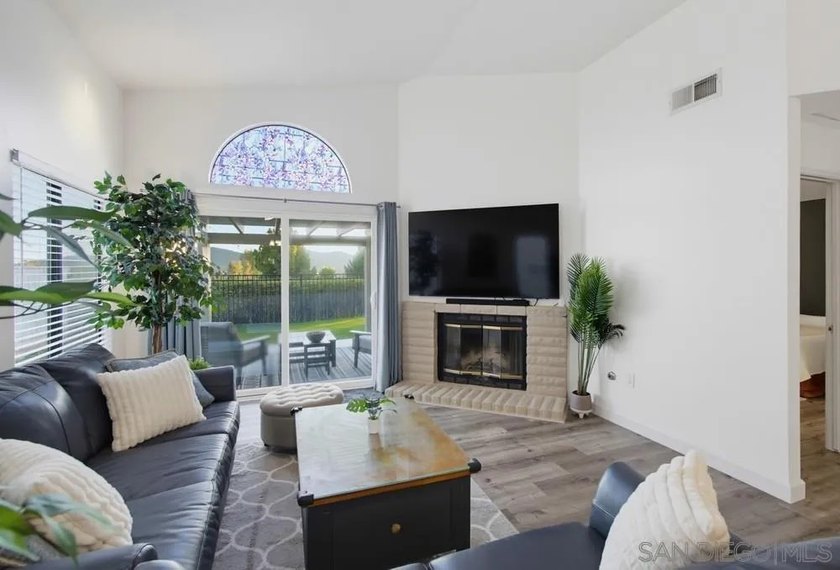 This lovely single-story, detached single-family home offers - photo 5