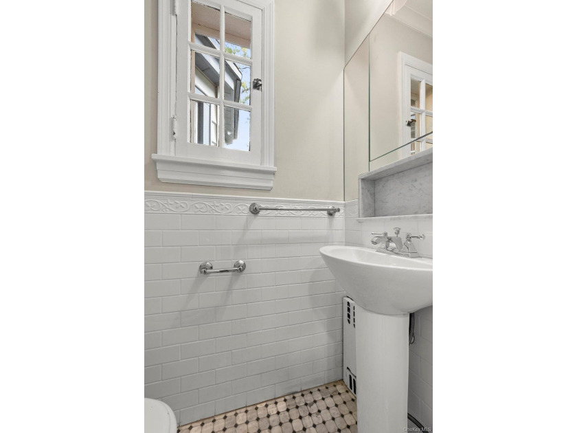 Classic Colonial Charm in a Picturesque warmth of Village Life! - photo 25