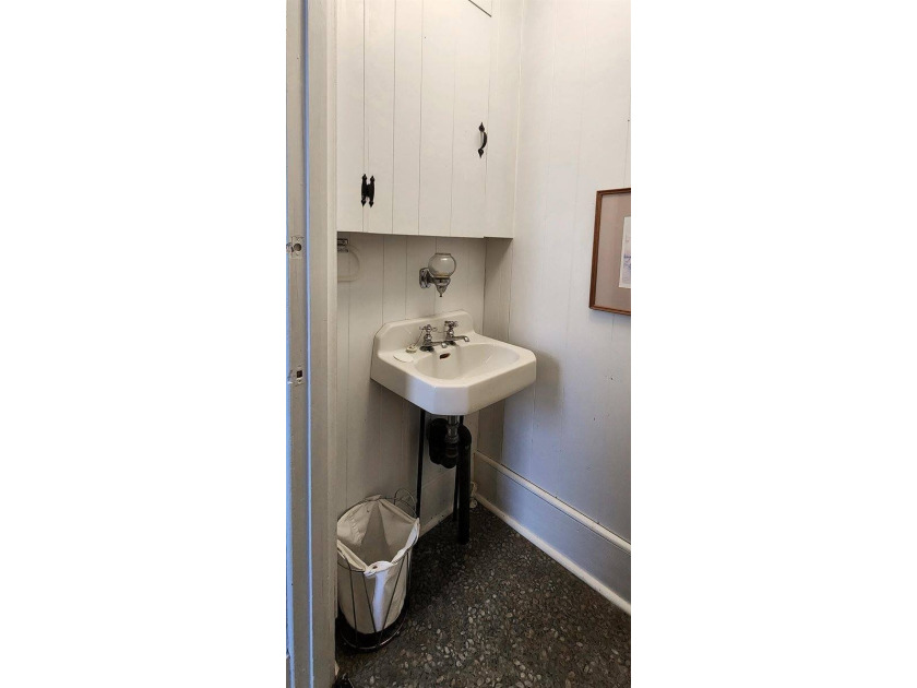 This listing includes both 859 and 861 West Main Street - photo 26