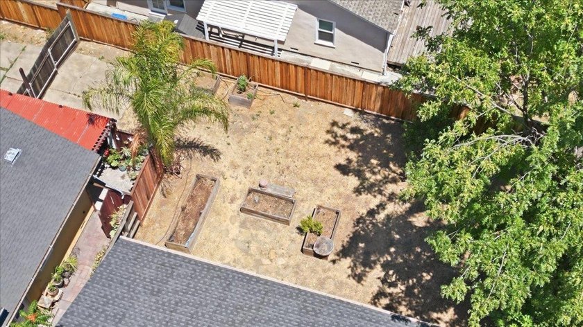 Rare Willow Glen opportunity with massive upside. Whether you - photo 28