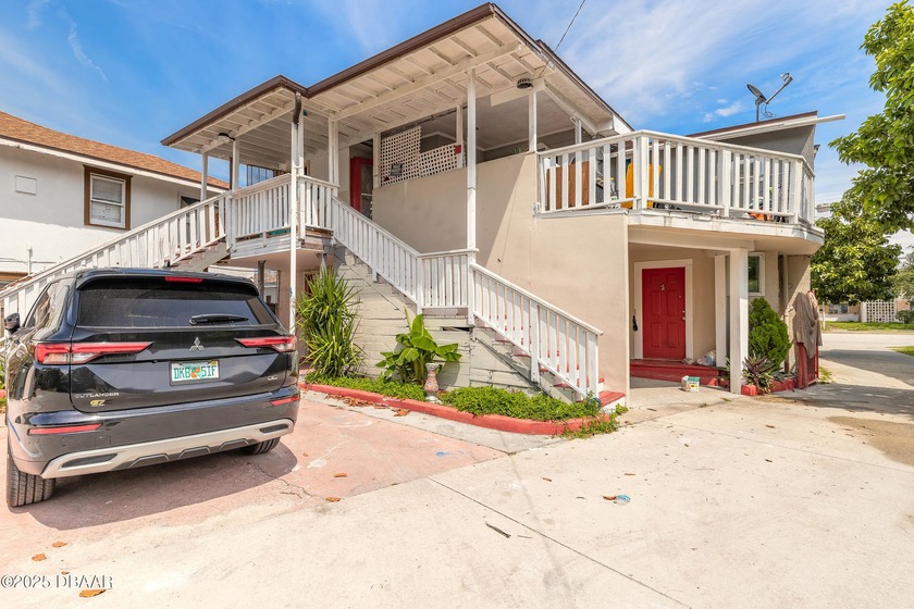10 unit Multi Family property newly available which generates - photo 4