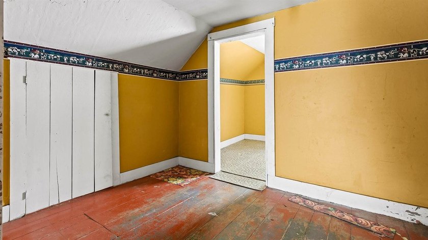 This listing includes both 859 and 861 West Main Street - photo 43