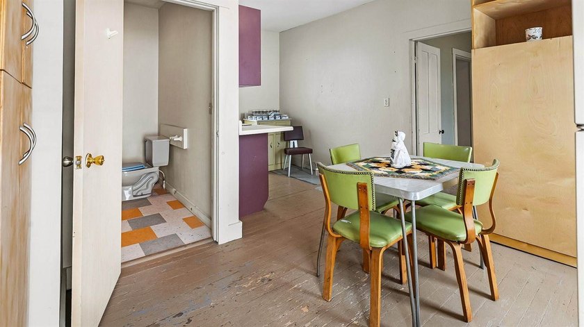 This listing includes both 859 and 861 West Main Street - photo 50