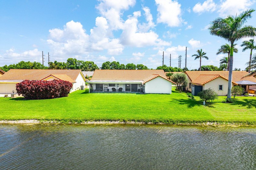 Beautiful, impeccably maintained, move-in ready 3/2/2 in the - photo 50
