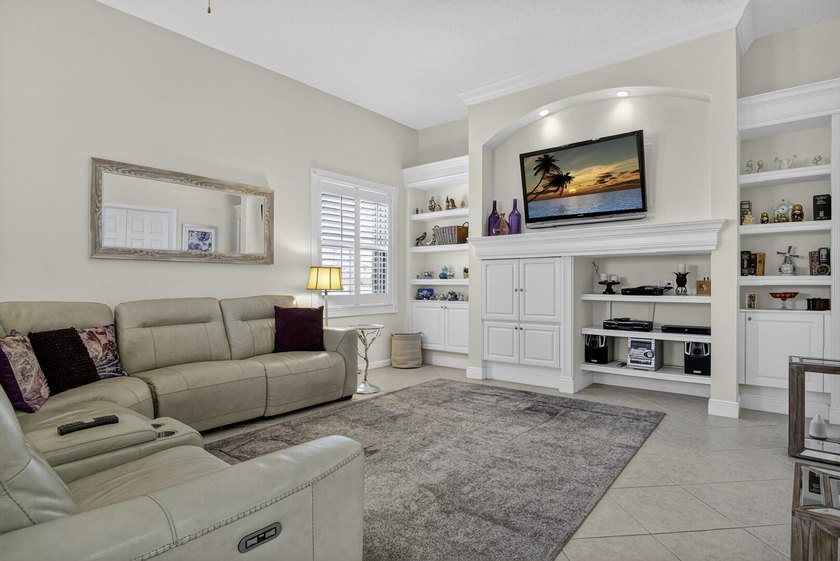 Welcome to this beautifully maintained home in the sought-after - photo 24