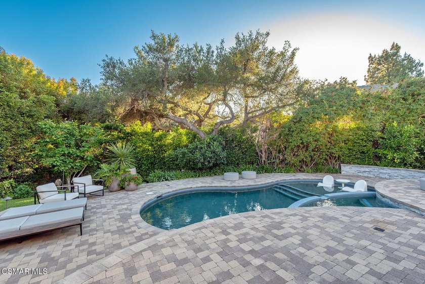 Sensational timeless traditional with a premier ''end of - photo 33