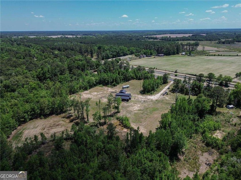 Modern barndominium on 10.28 private, wooded acres with TWO - photo 43