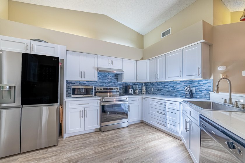 Nestled within the prestigious Garden of St. Lucie community - photo 7