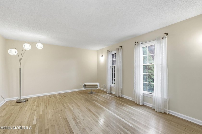 Welcome to Twin Oaks and the highly sought-after Sheila Drive in - photo 11