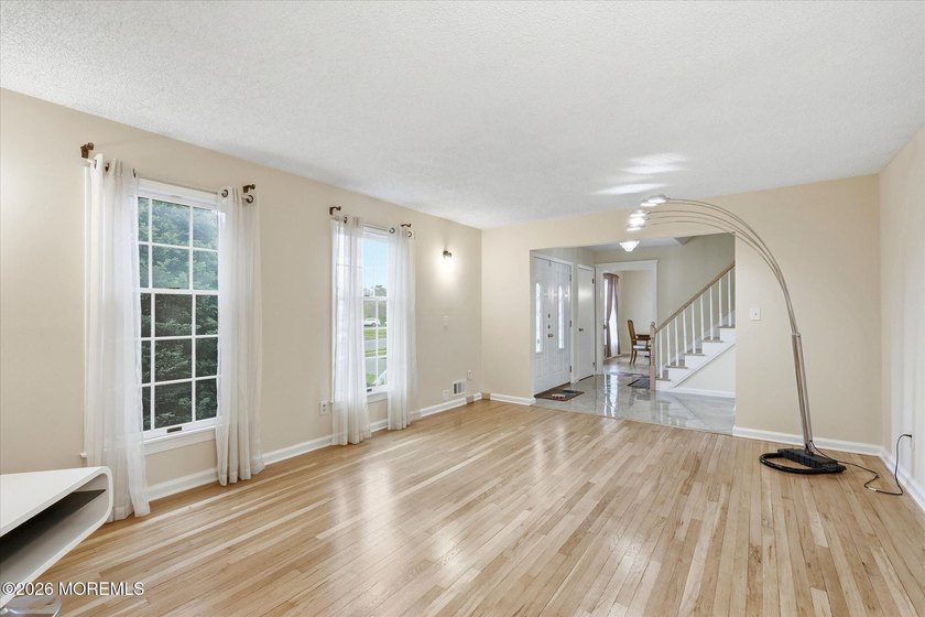 Welcome to Twin Oaks and the highly sought-after Sheila Drive in - photo 12